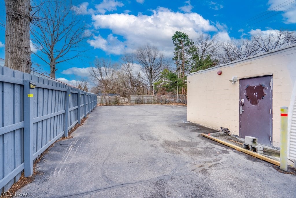 4873 Broadview Road Property Photo 4