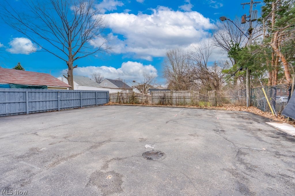 4873 Broadview Road Property Photo 7