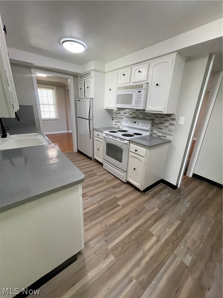1663 Lyndhurst Property Photo 15