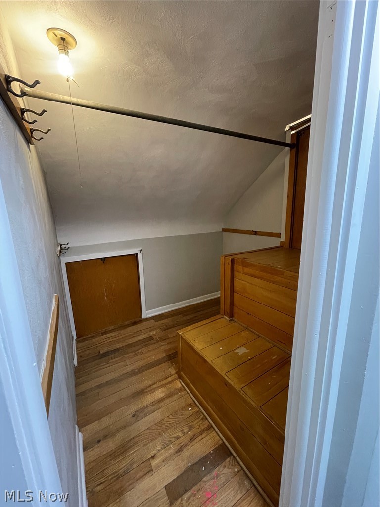 1663 Lyndhurst Property Photo 35