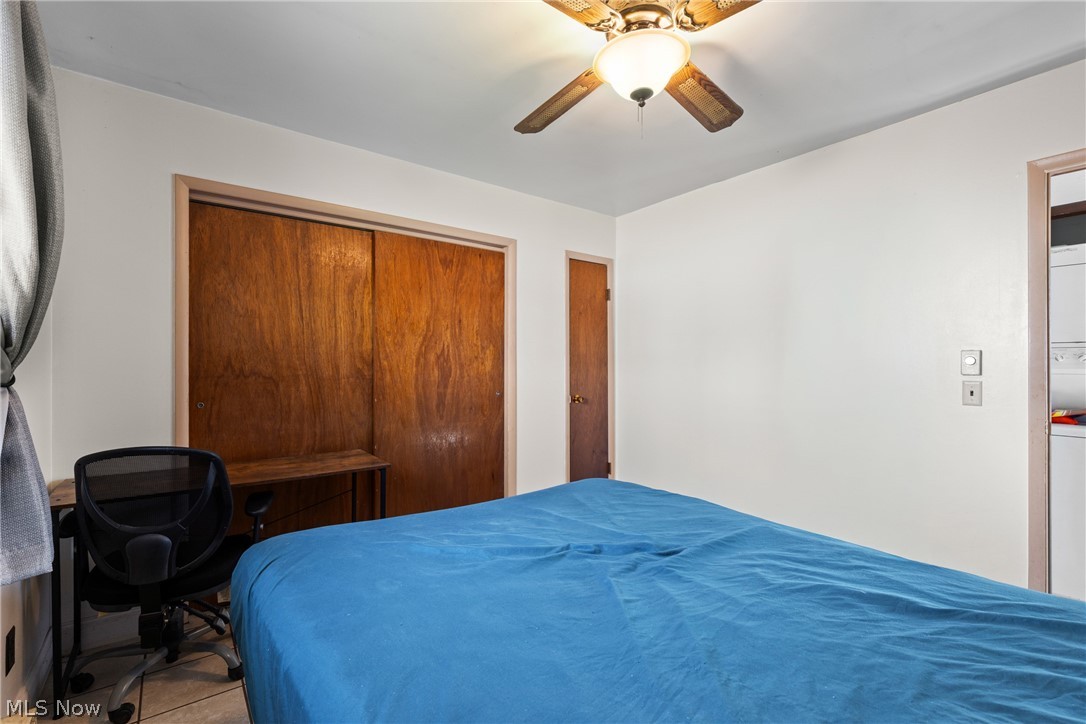 6 Frontage Property Photo 23