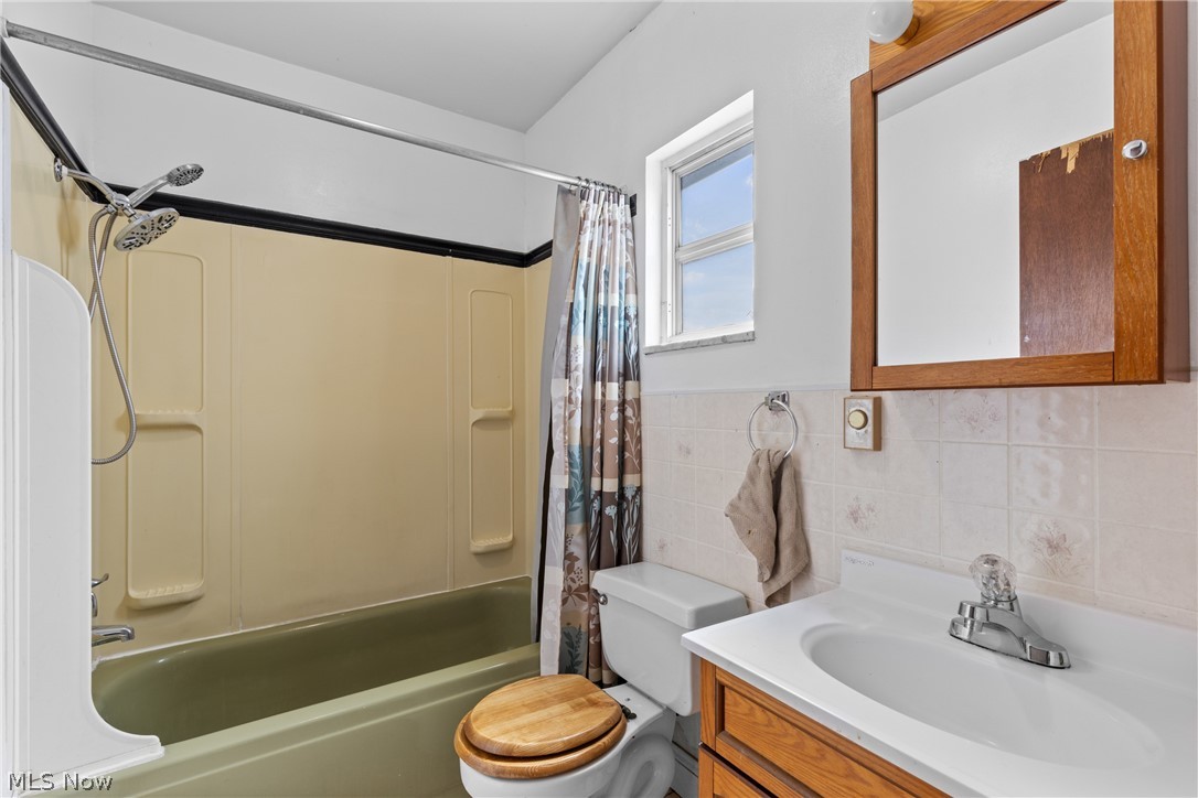 6 Frontage Property Photo 38