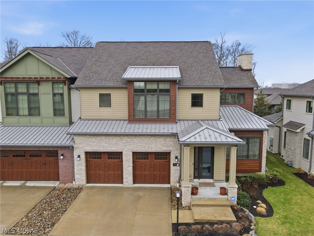 2440 Edgewood Trace Property Photo 3