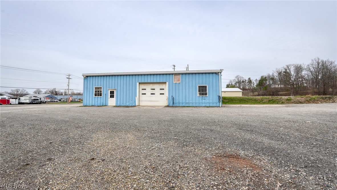11445 East Pike Property Photo 3