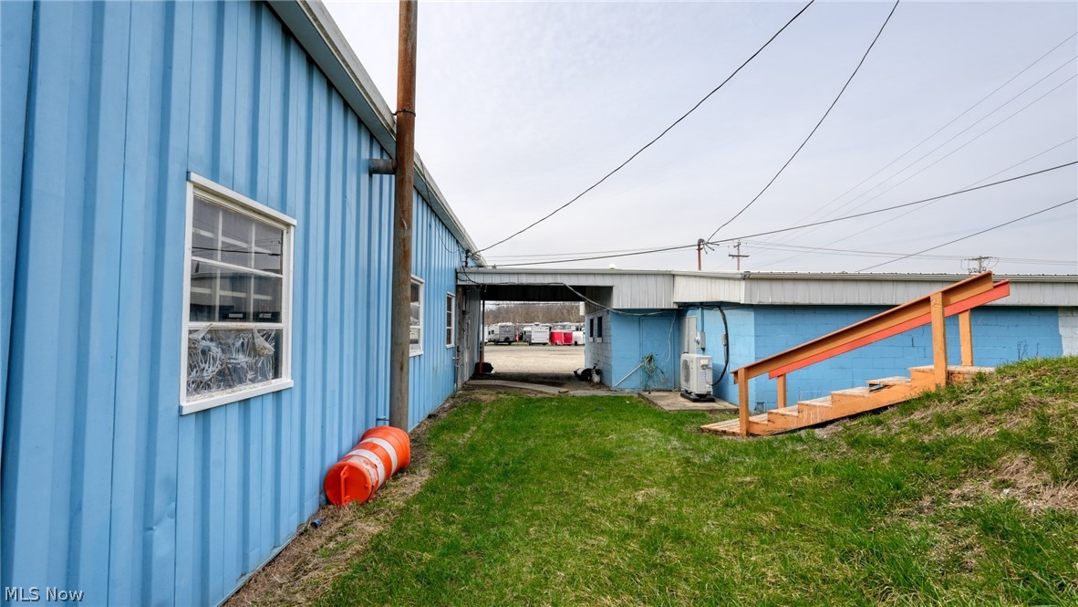 11445 East Pike Property Photo 30