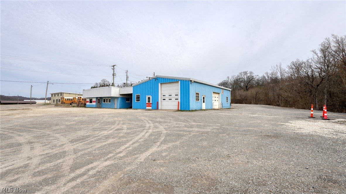 11445 East Pike Property Photo 33