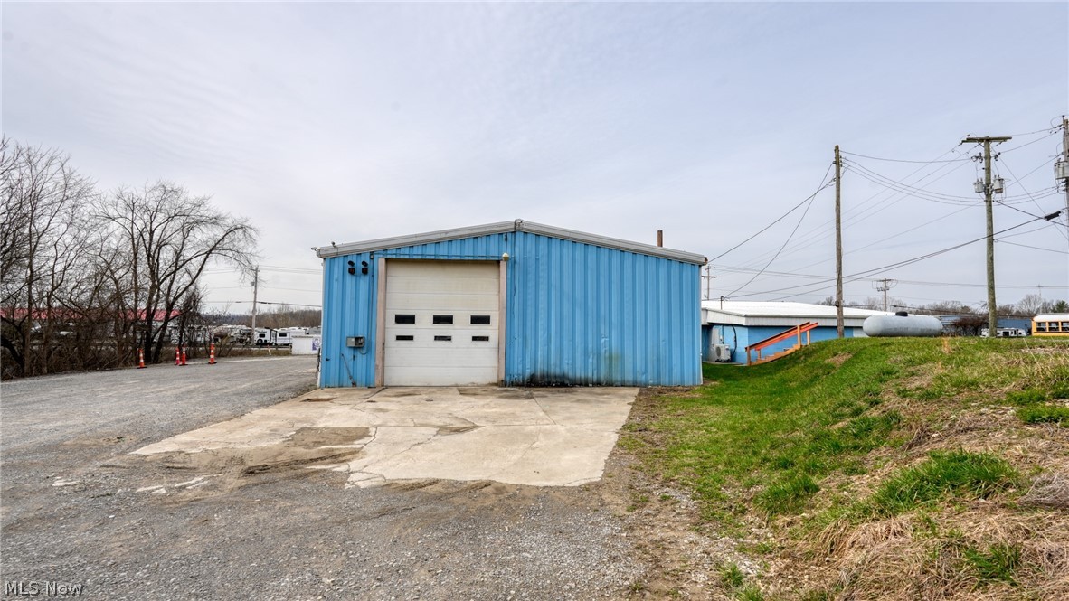 11445 East Pike Property Photo 34