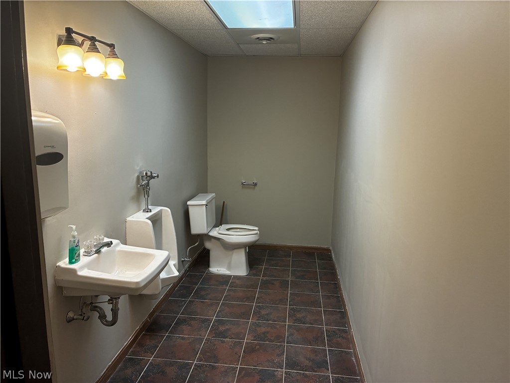 1777 State Route 83 Property Photo 31