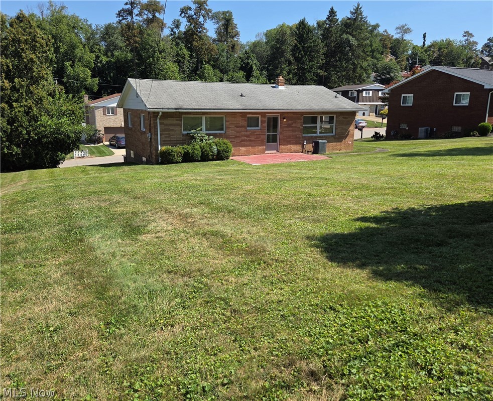 238 Meadowbrook Drive Property Photo 5