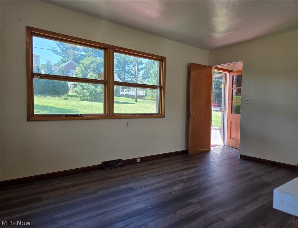 238 Meadowbrook Drive Property Photo 10