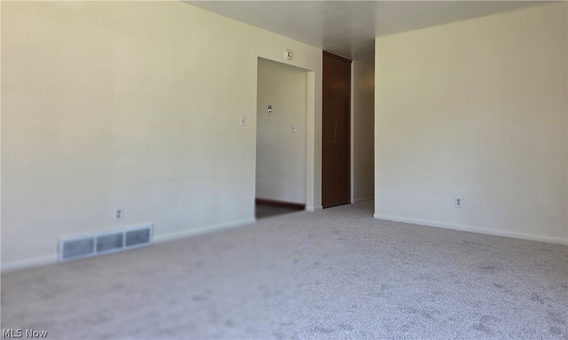 238 Meadowbrook Drive Property Photo 11