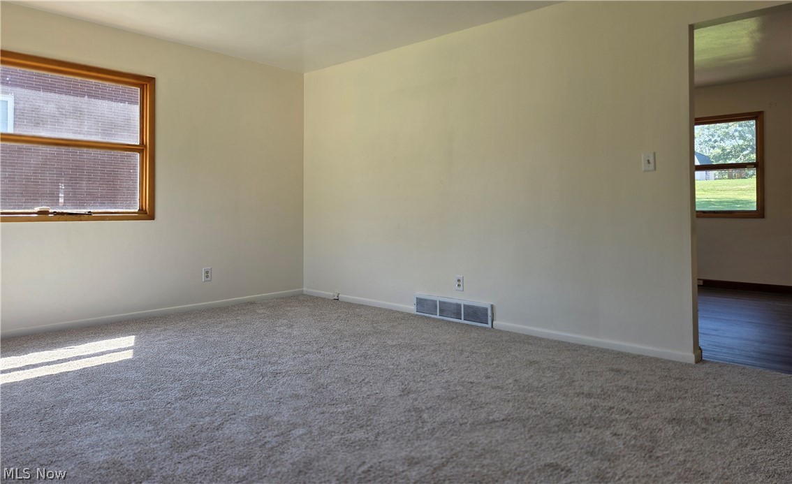 238 Meadowbrook Drive Property Photo 12