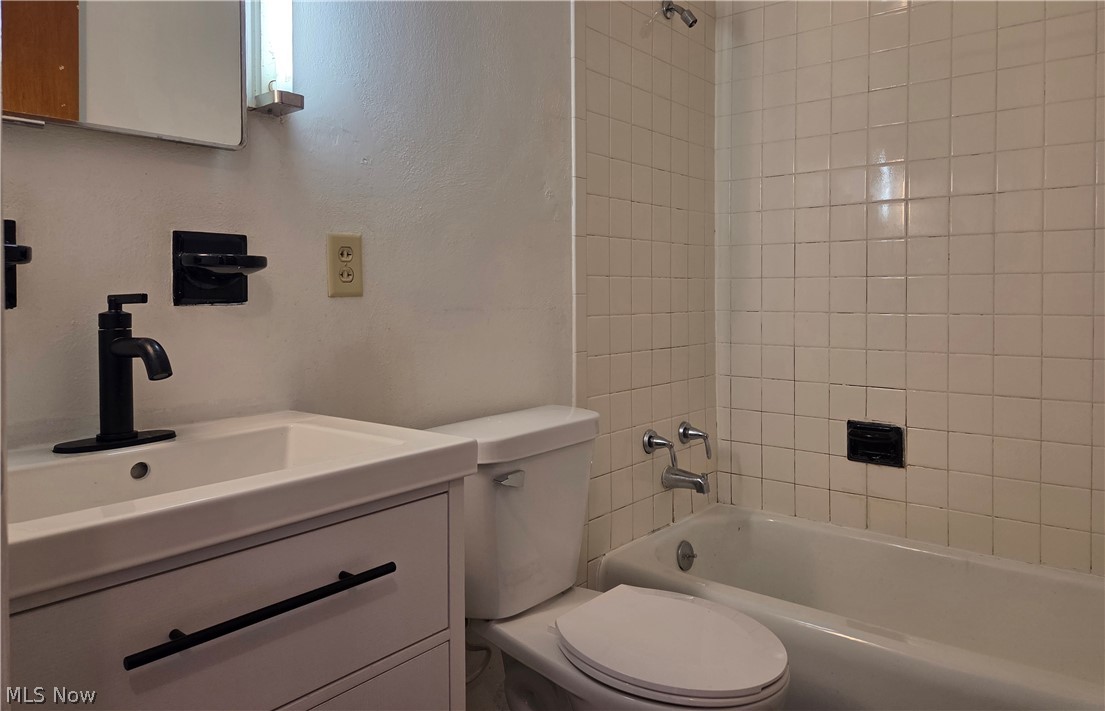 238 Meadowbrook Drive Property Photo 20