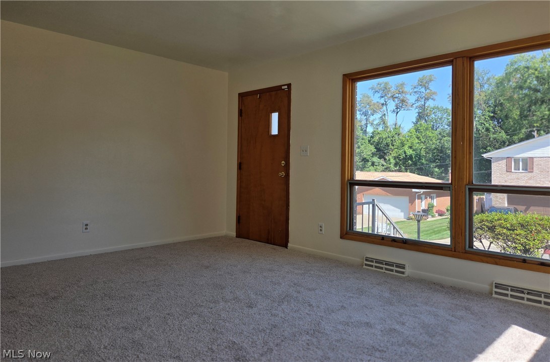 238 Meadowbrook Drive Property Photo 26
