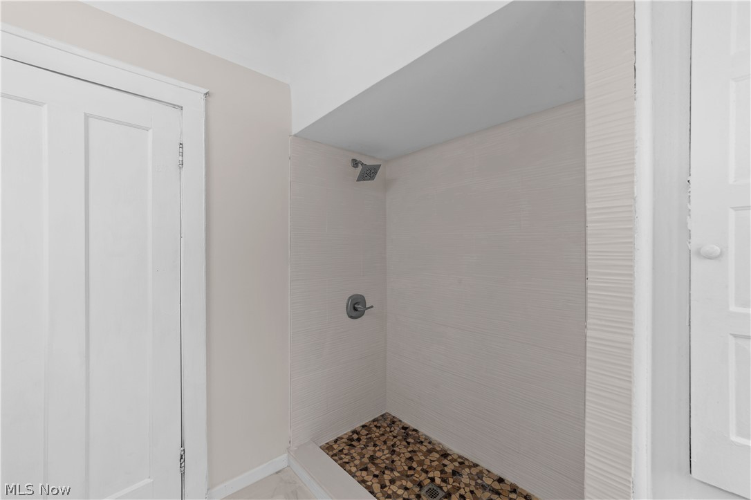 867 East Blvd Property Photo 21