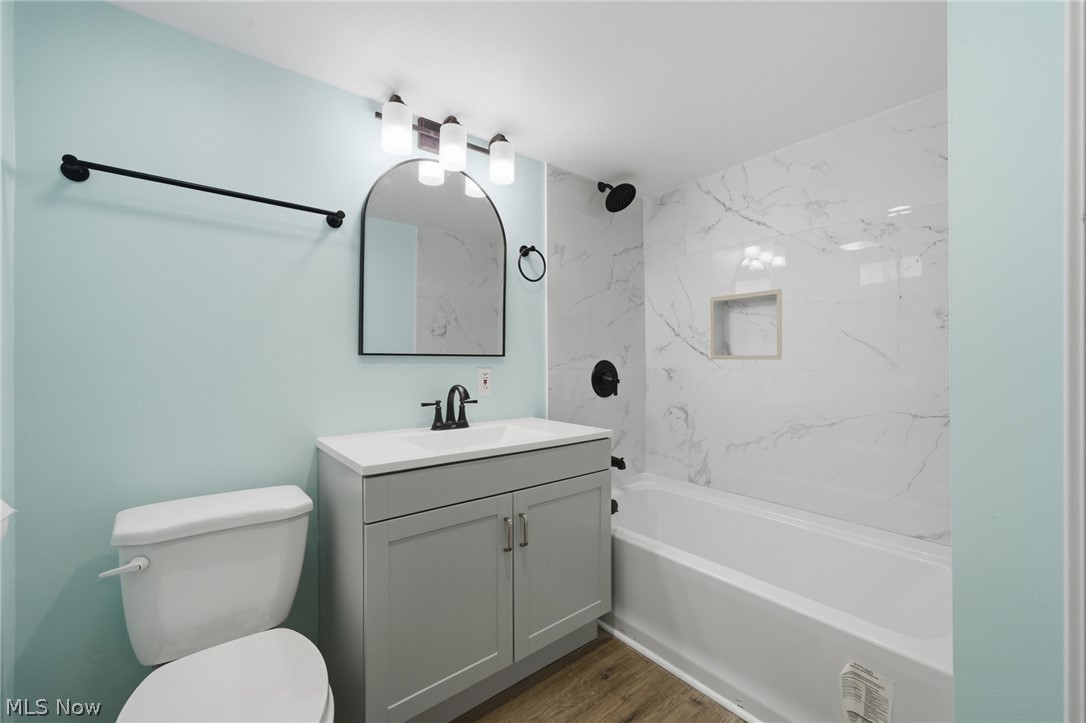 950 Park Avenue Property Photo 17