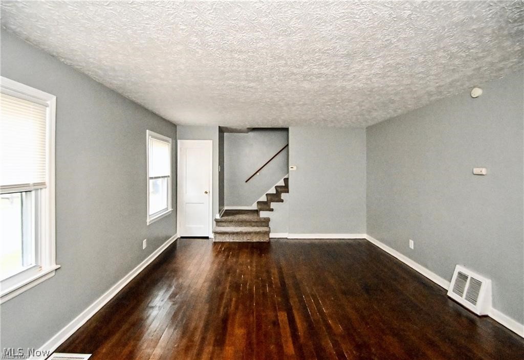 1699 Sunset Avenue Property Photo 2