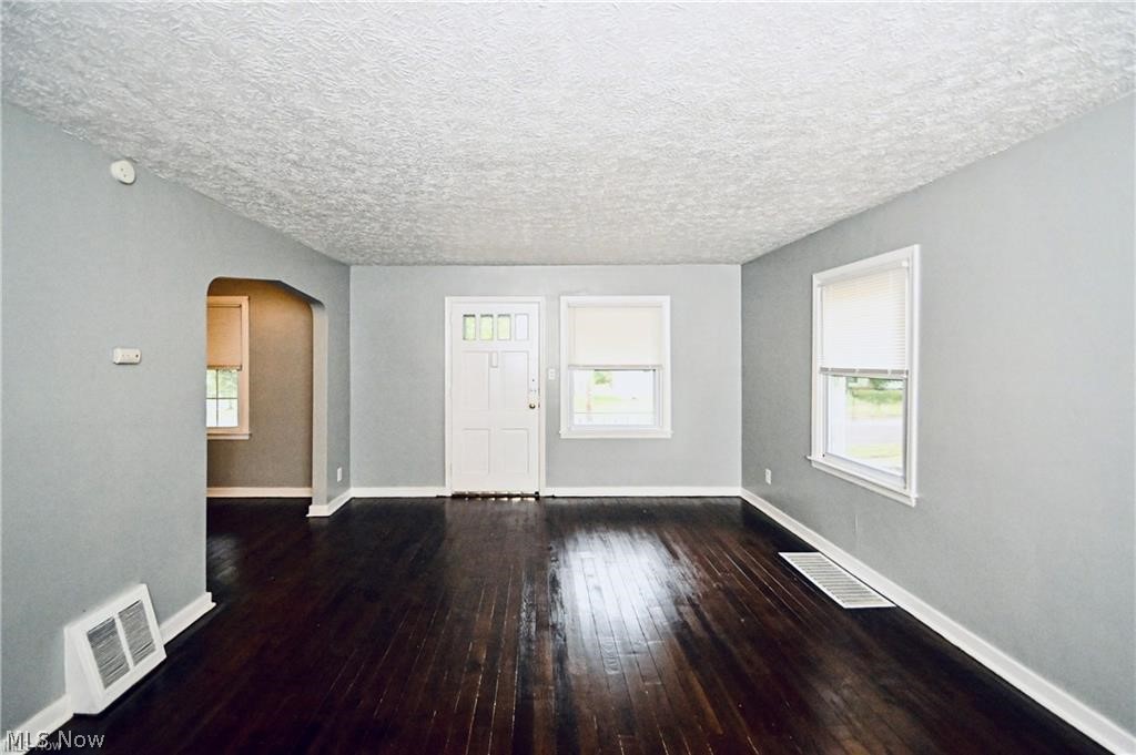 1699 Sunset Avenue Property Photo 4