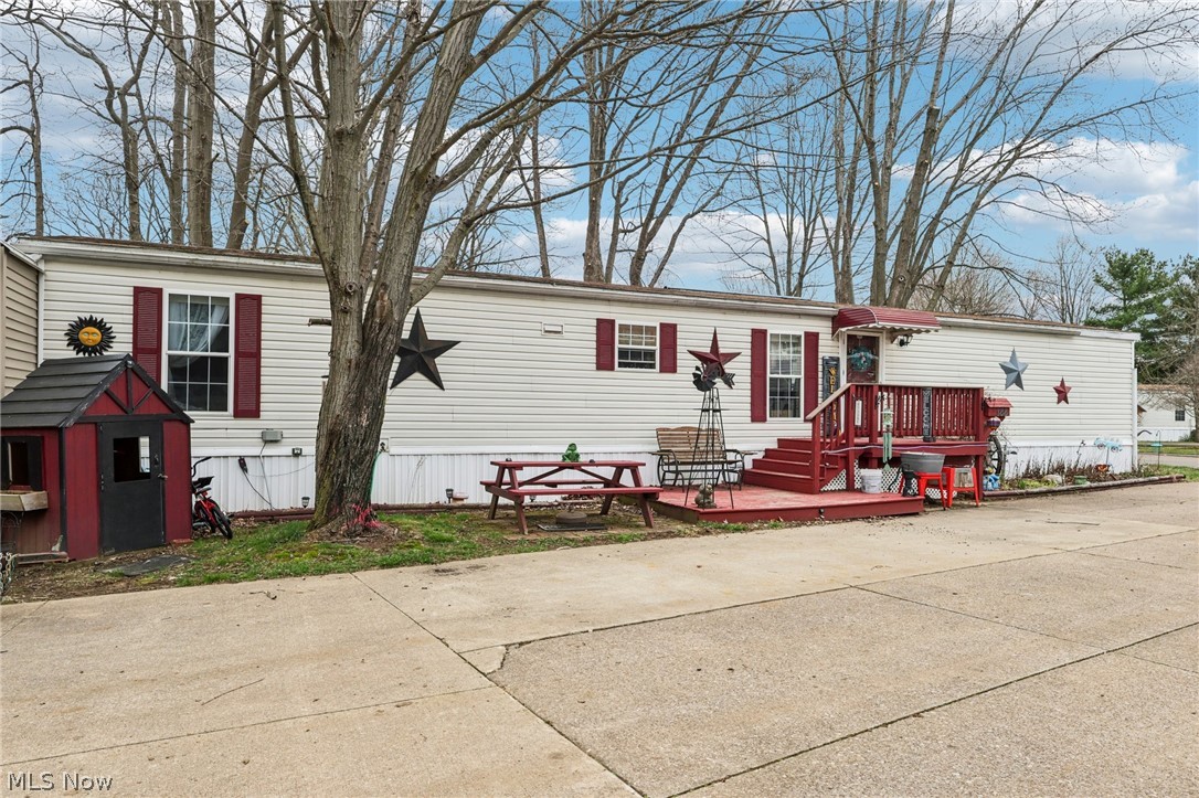 188 Paradise Boulevard Property Photo 2