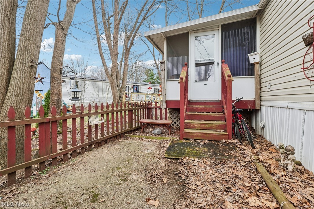 188 Paradise Boulevard Property Photo 4