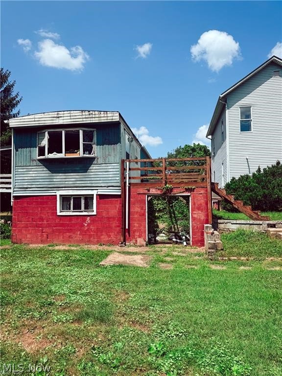 122 3rd Street Property Photo 9