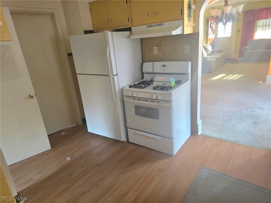 646 Columbia Avenue Property Photo 10