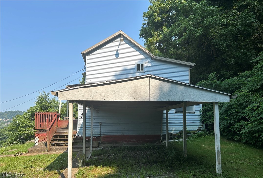609 Whitely Street Property Photo 2