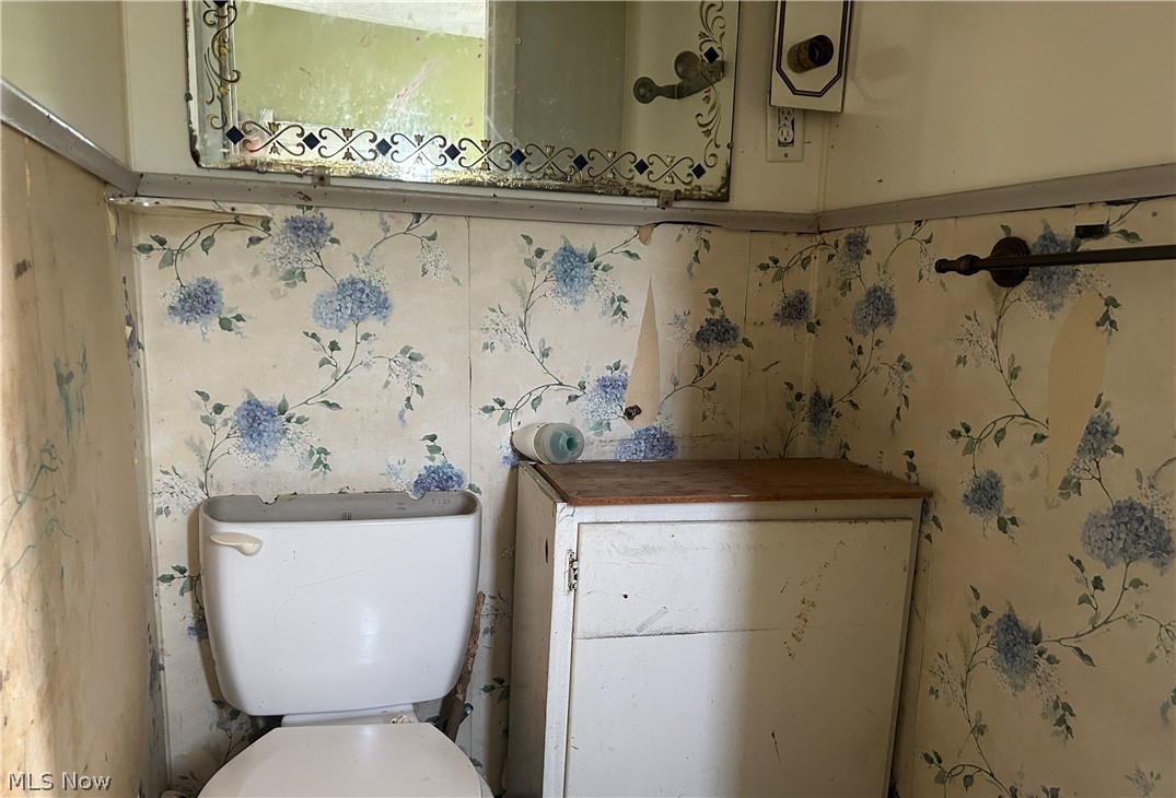 609 Whitely Street Property Photo 4