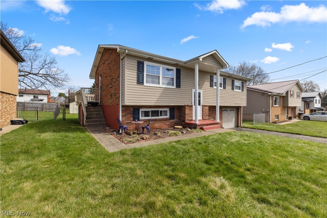115 Arena Drive Property Photo 3