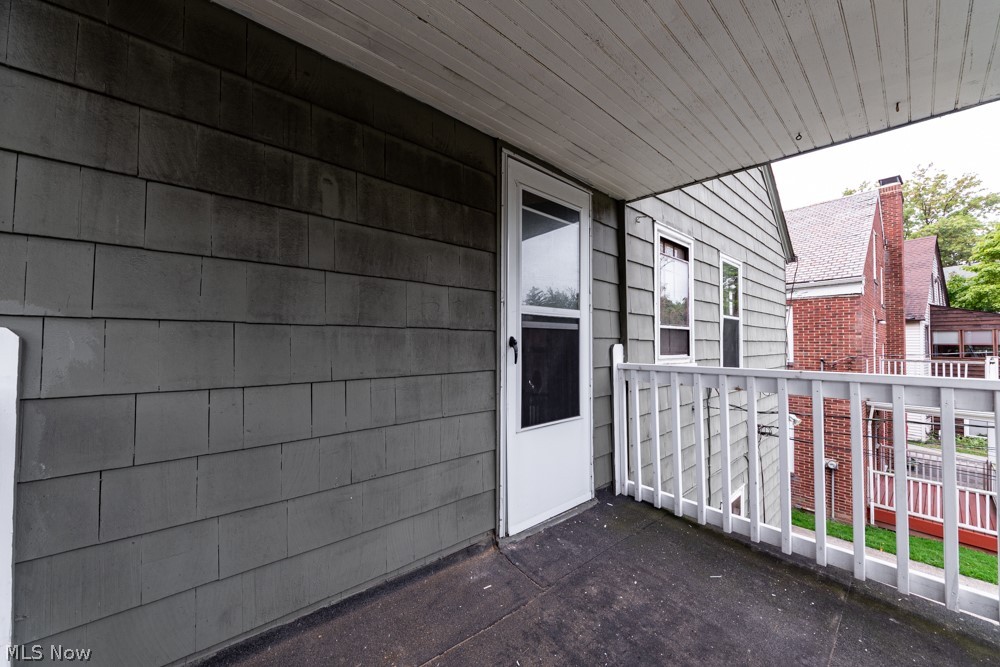 18405 Newell Road Property Photo 7
