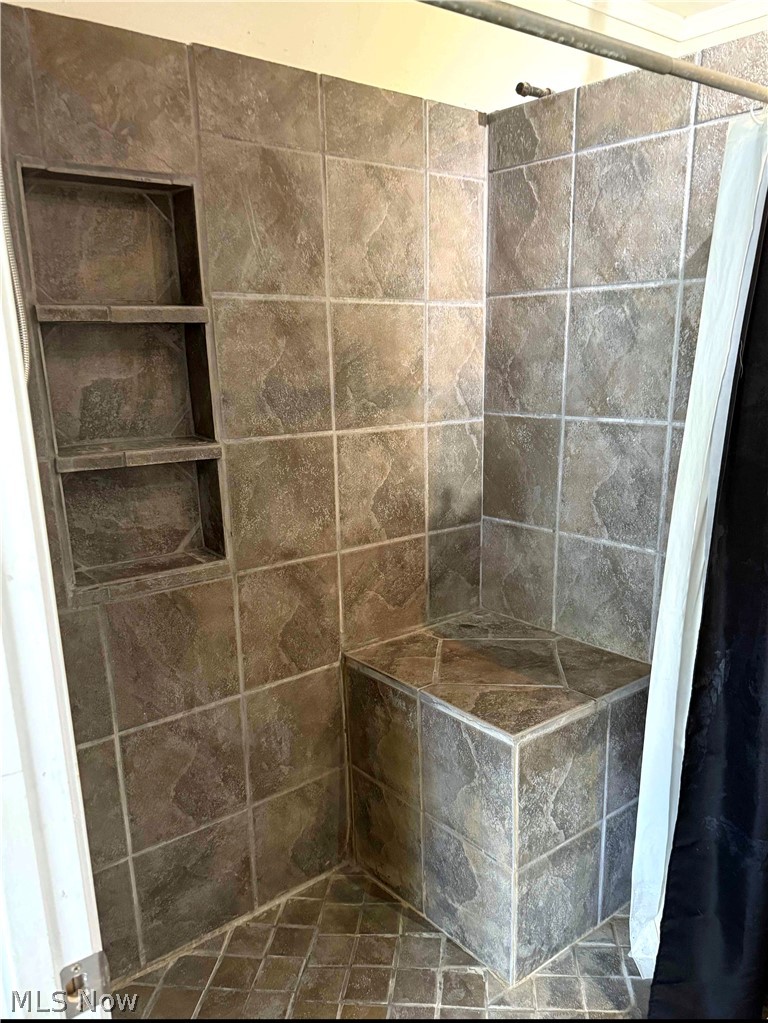 425 Second Street Property Photo 4