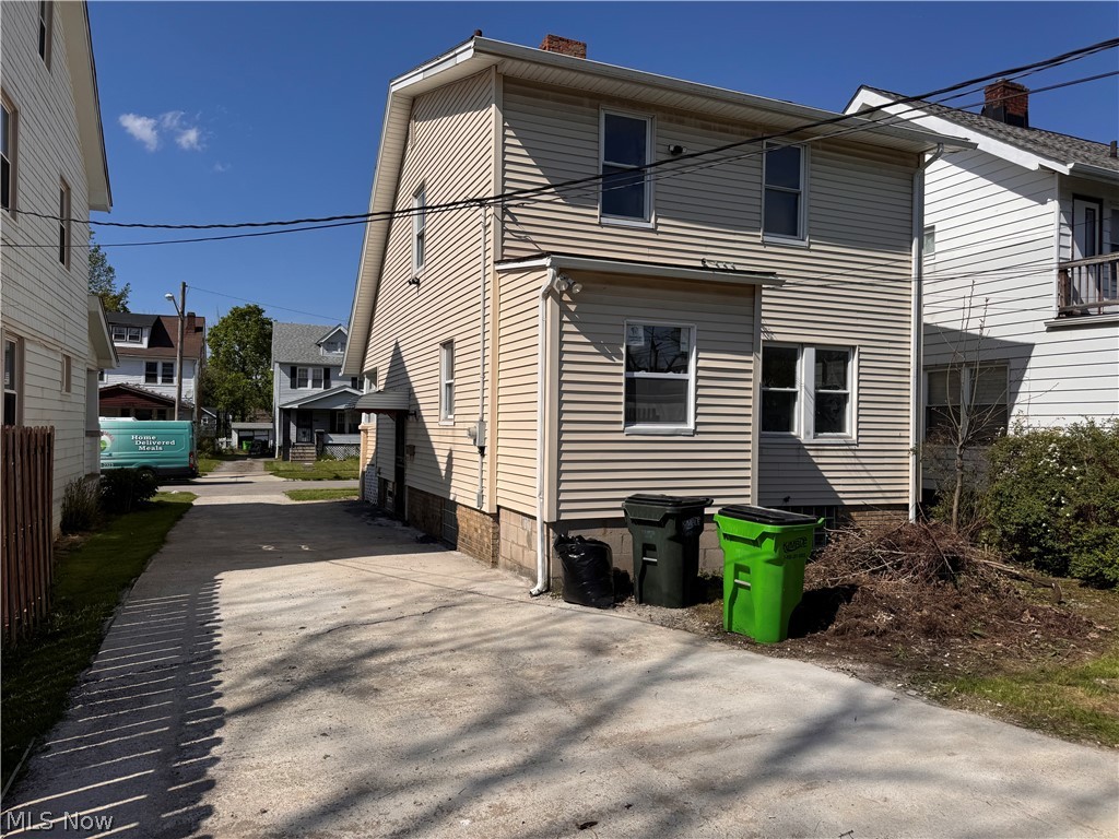 13820 S Parkway Drive Property Photo 5