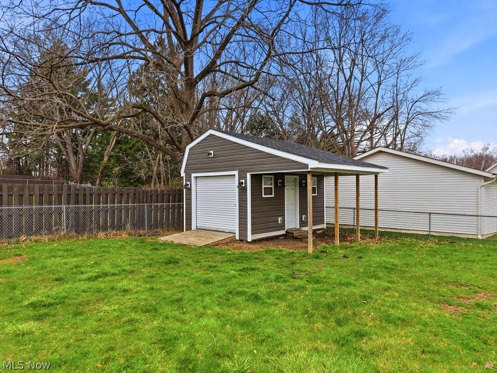 747 Killian Road Property Photo 33
