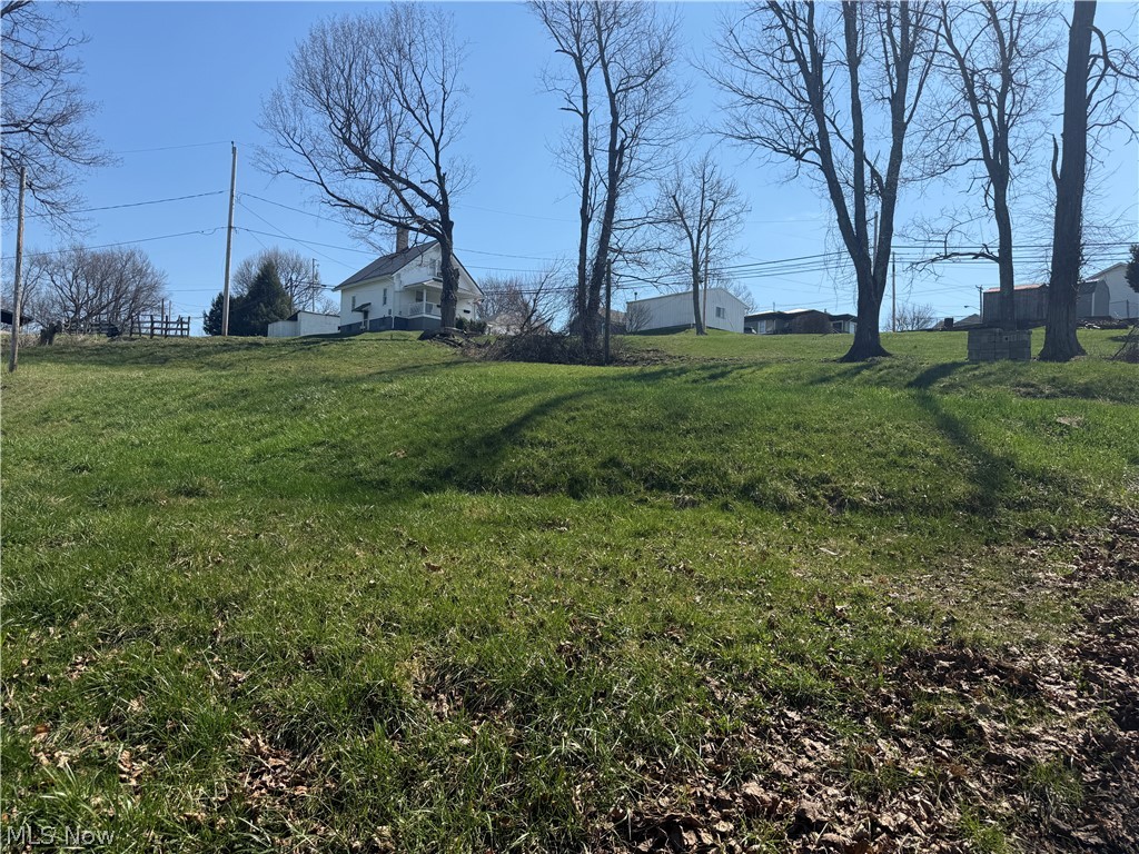 126 Oak Street Property Photo 7