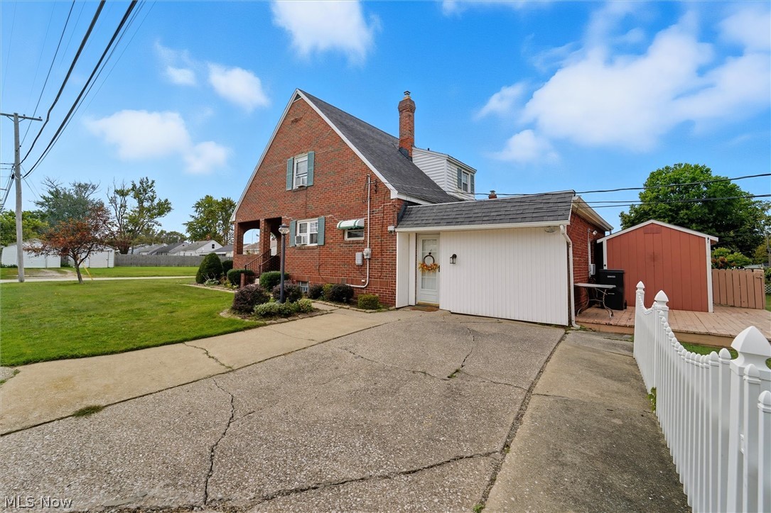 1811 E 30th Street Property Photo 3