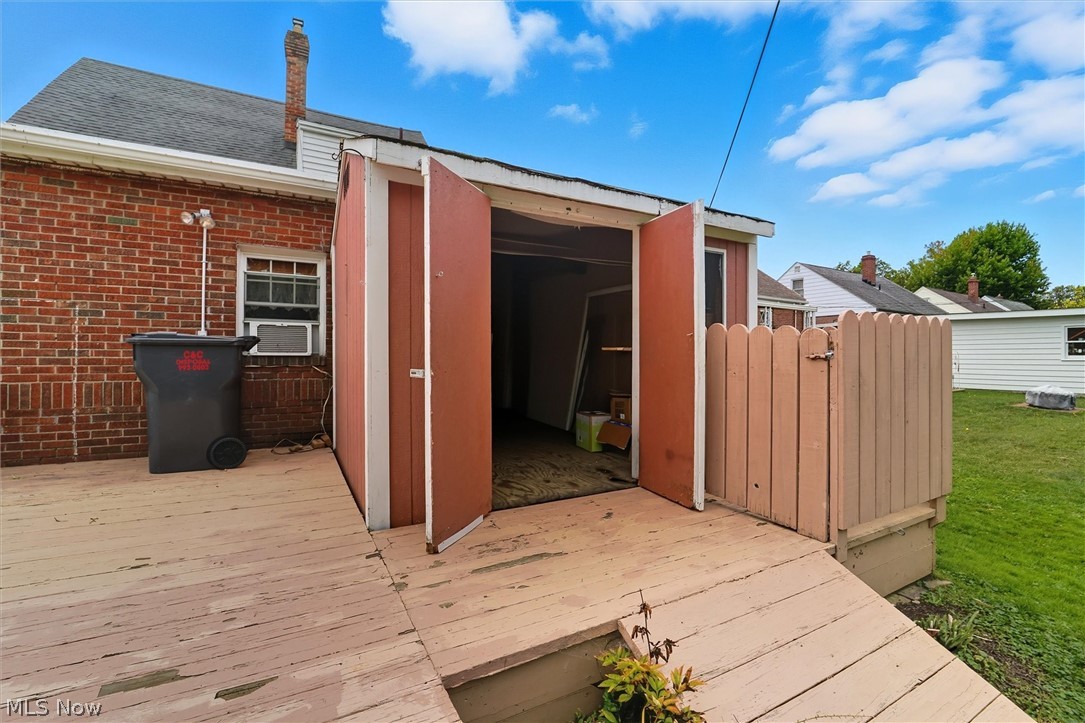 1811 E 30th Street Property Photo 4