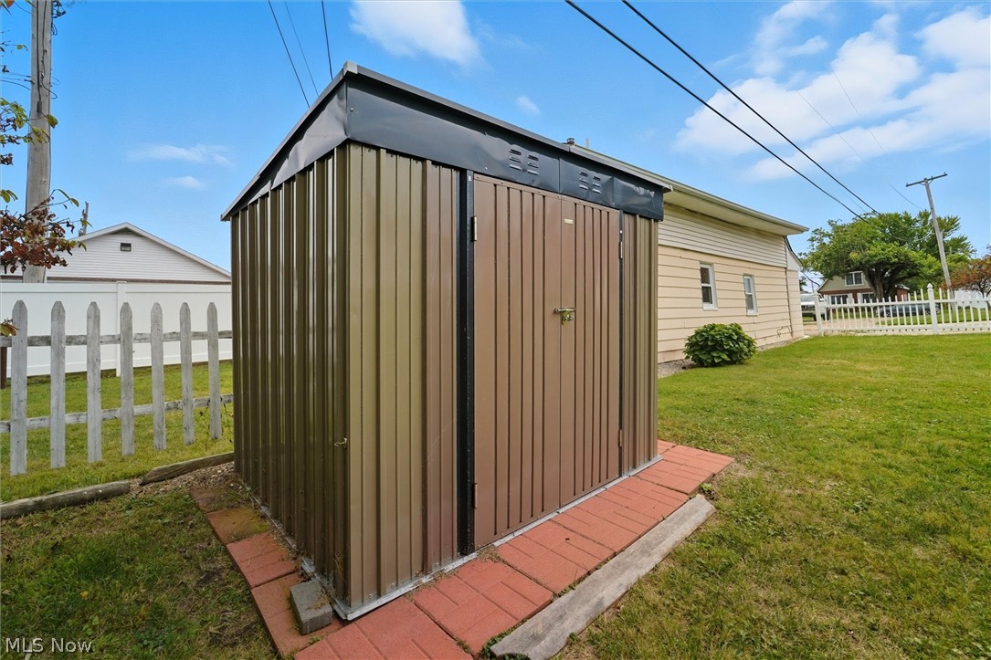 1811 E 30th Street Property Photo 5