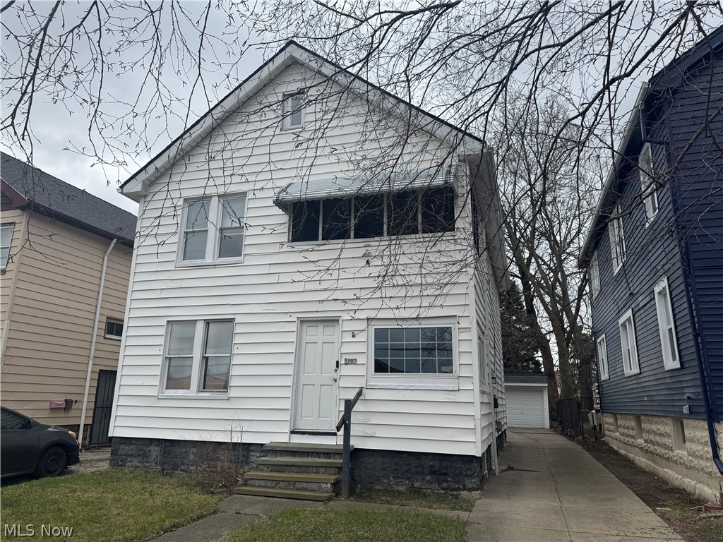 3207 W 121st Street