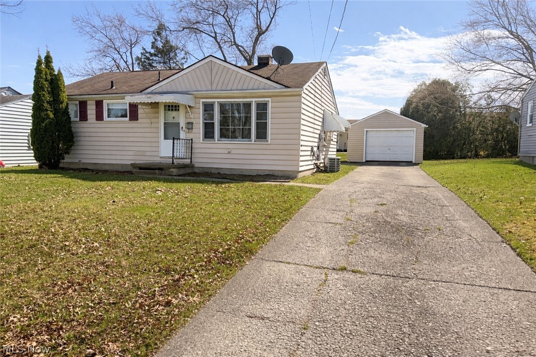 2471 Chaney Circle Property Photo 1