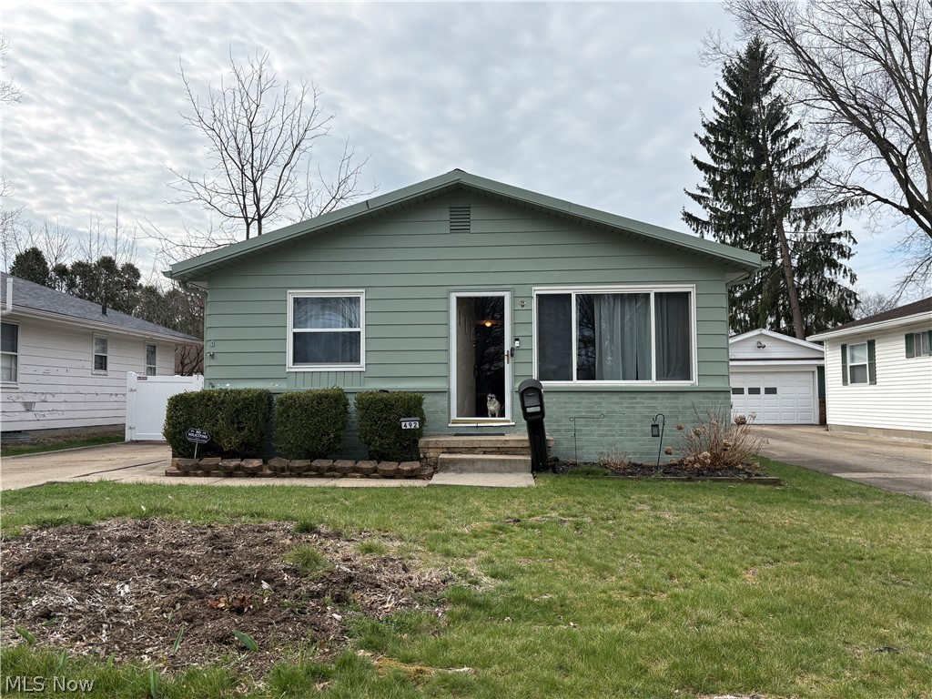 492 Franklin Avenue Property Photo