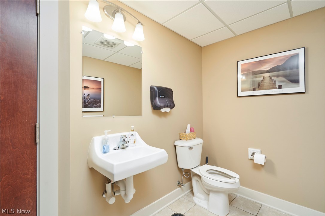 799 White Pond Drive E Property Photo 14