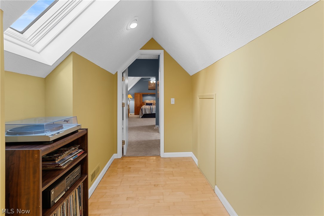 985 Goldenrod Trail Property Photo 32