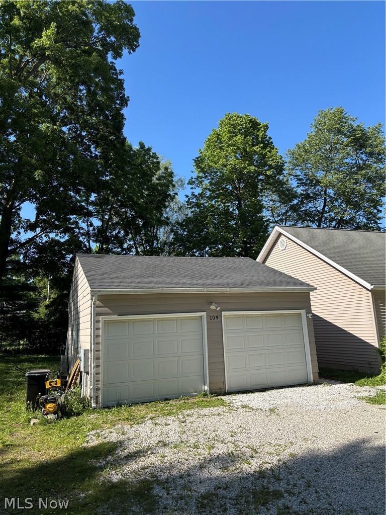 109 Cornelia Drive Property Photo 28