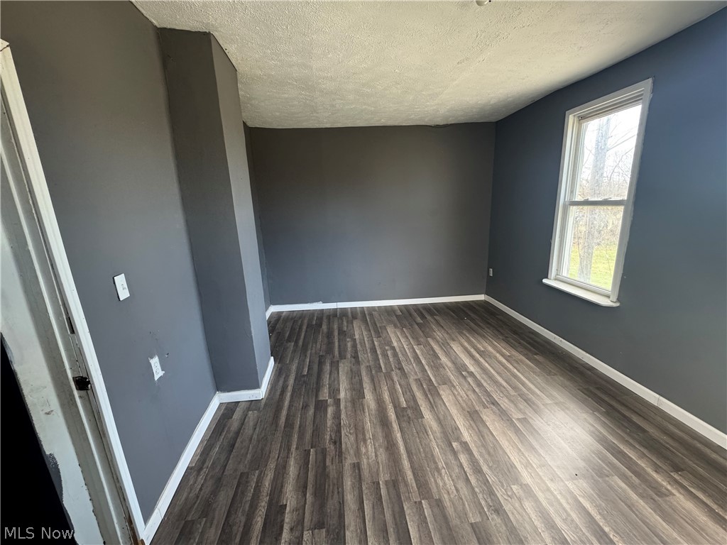12600 Forest Hill Avenue Property Photo 9