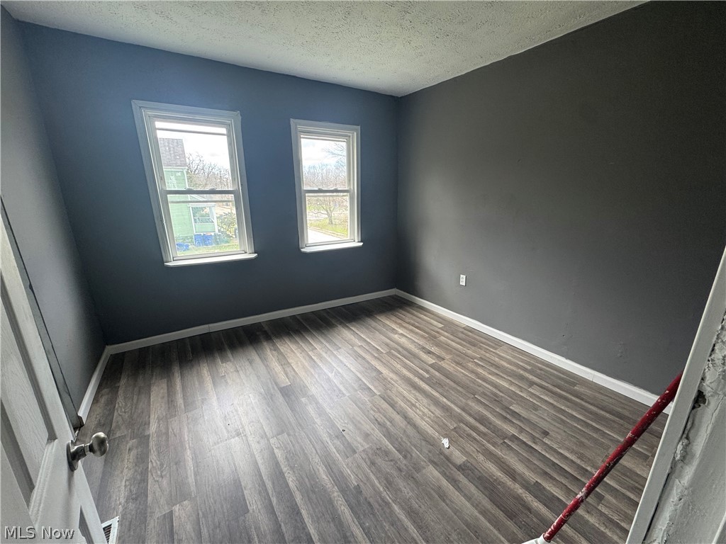 12600 Forest Hill Avenue Property Photo 11