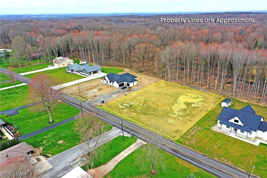 King Graves Road Ne Property Photo 1