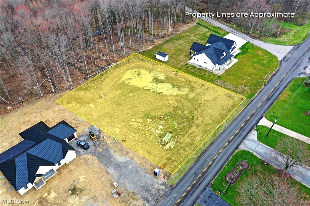 King Graves Road Ne Property Photo 9