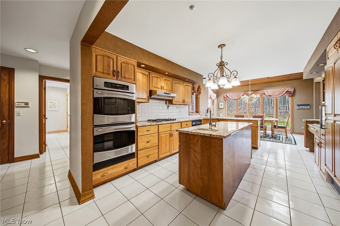 1255 Fox Hill Drive Property Photo 14