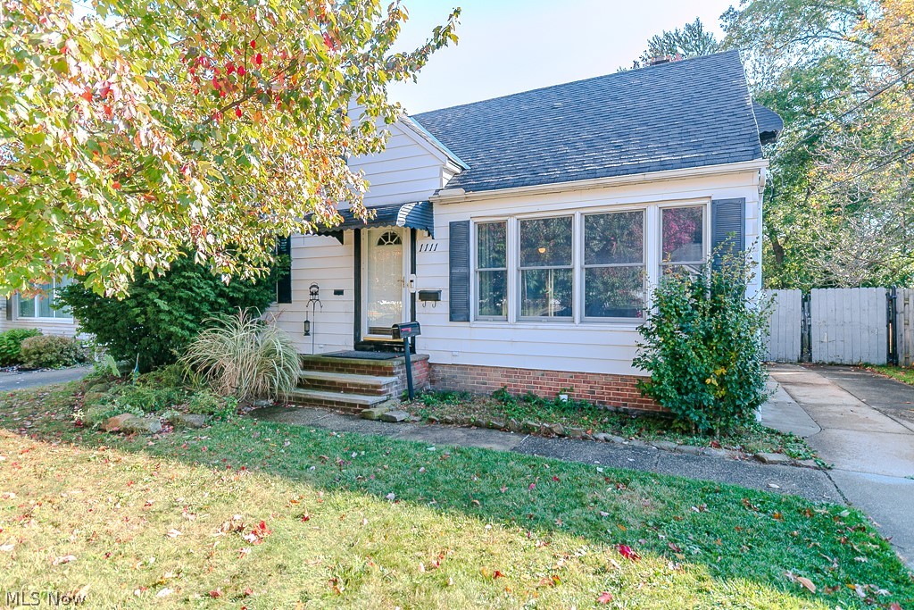 1111 E Miner Road