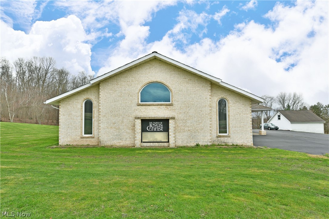 6000 Webber Cole Road Property Photo 2